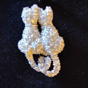 Elegant Silver Cat Brooch